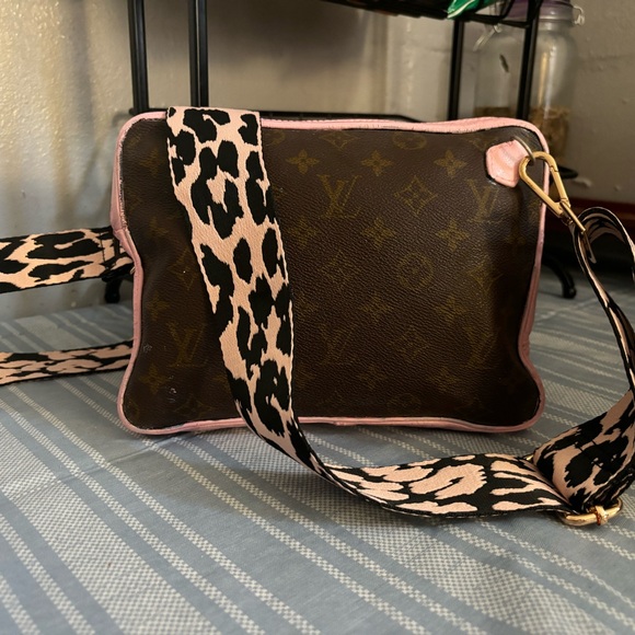 Louis Vuitton Handbags - Louis Vuitton vintage bag